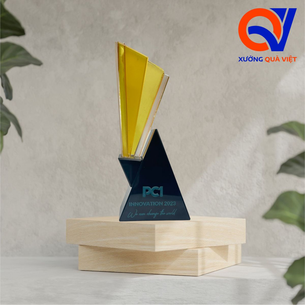 Kỷ niệm chương thủy tinh cao cấp