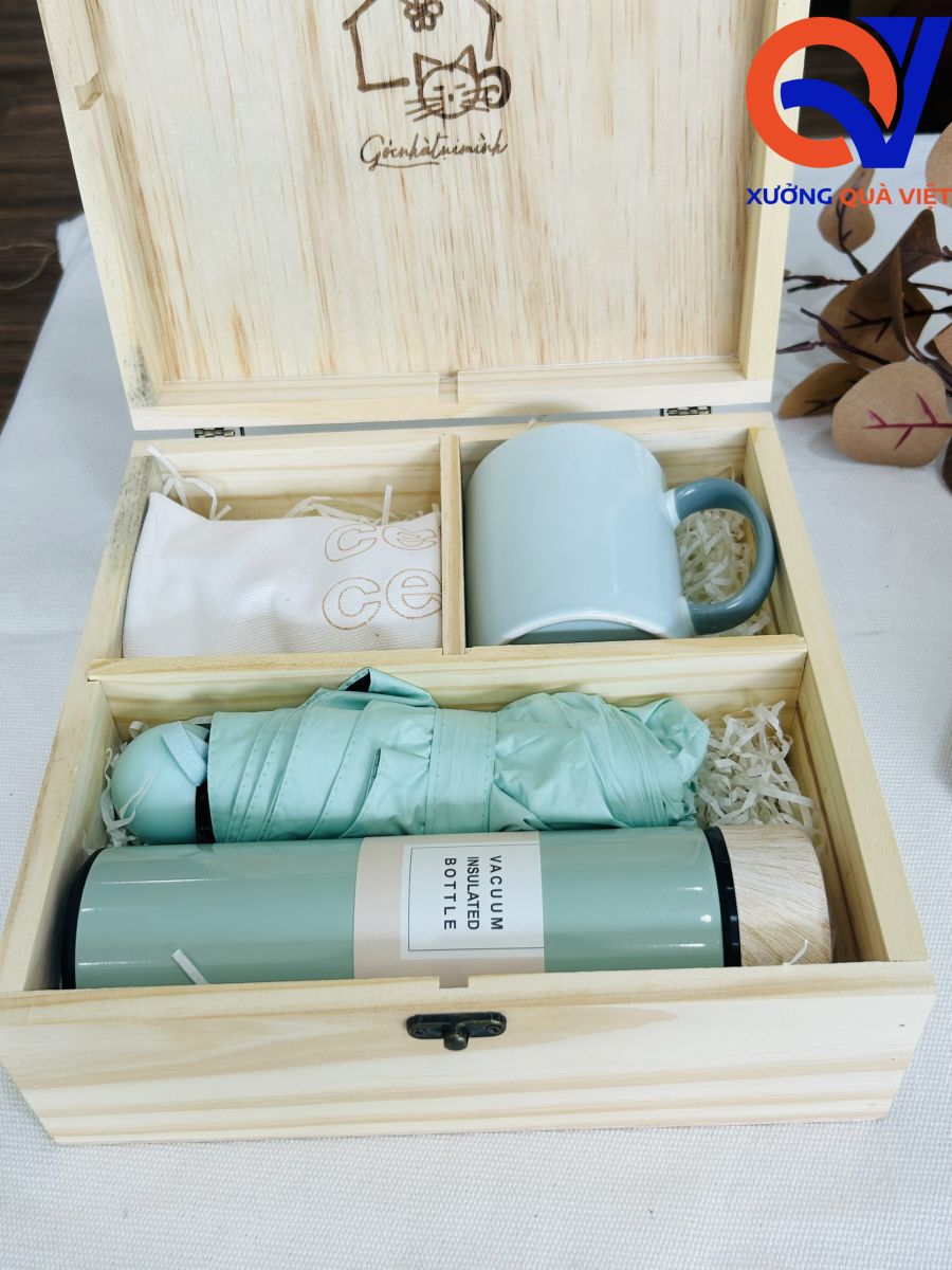 Set quà tặng 20/11 bình giữ nhiệt kèm một chiếc dù