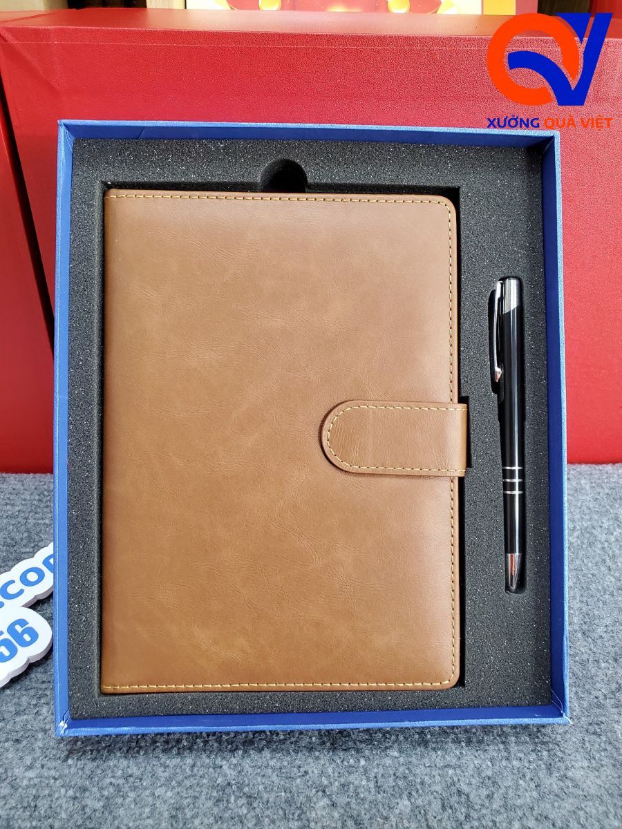 Set quà tặng 20/10 sổ da kèm bút in logo