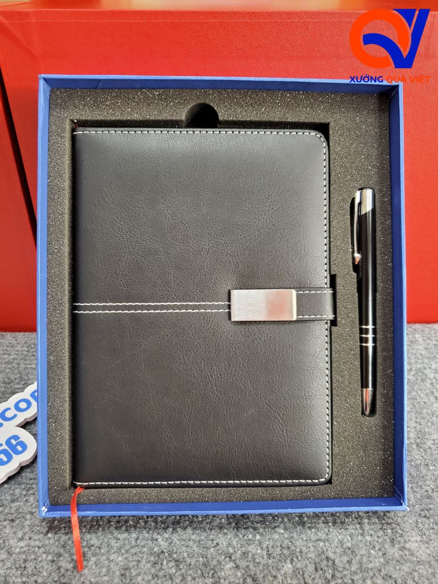 Set quà tặng 20/10 sổ da kèm bút in logo