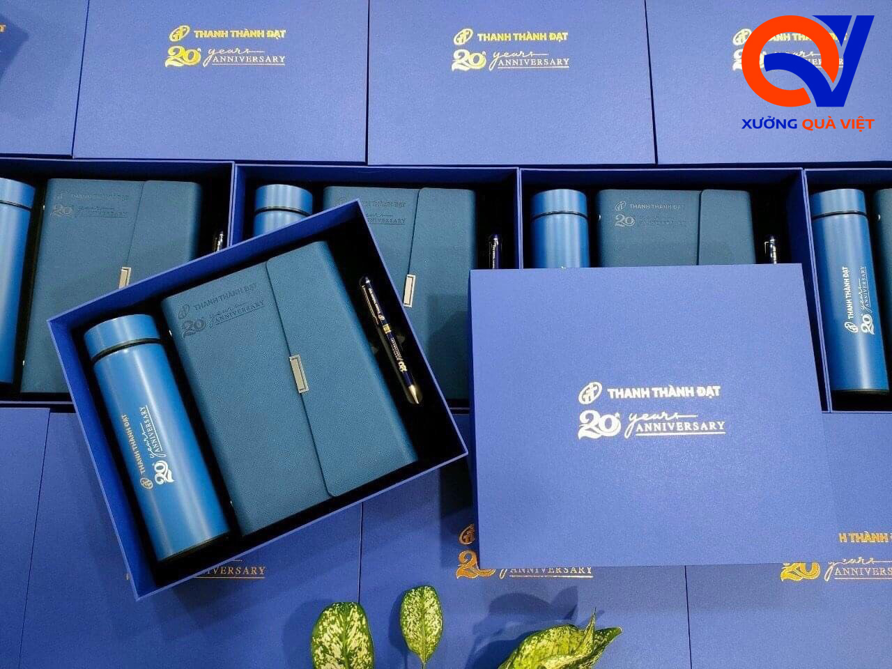 Set quà 20/10 sổ da, bình giữ nhiệt kèm bút in logo