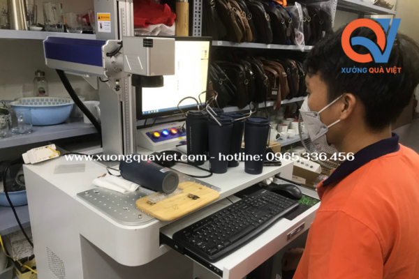 Khắc lazer bình giữ nhiệt