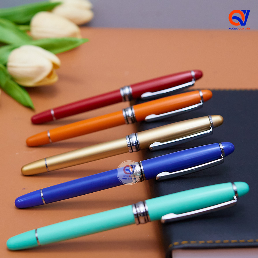 Bút kim loại nắp bật khoen bạc