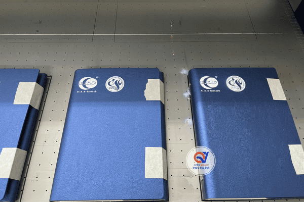 Đơn hàng sổ tay in logo cao cấp cho Cựu sinh viên Trường Đại học Nông lâm Huế