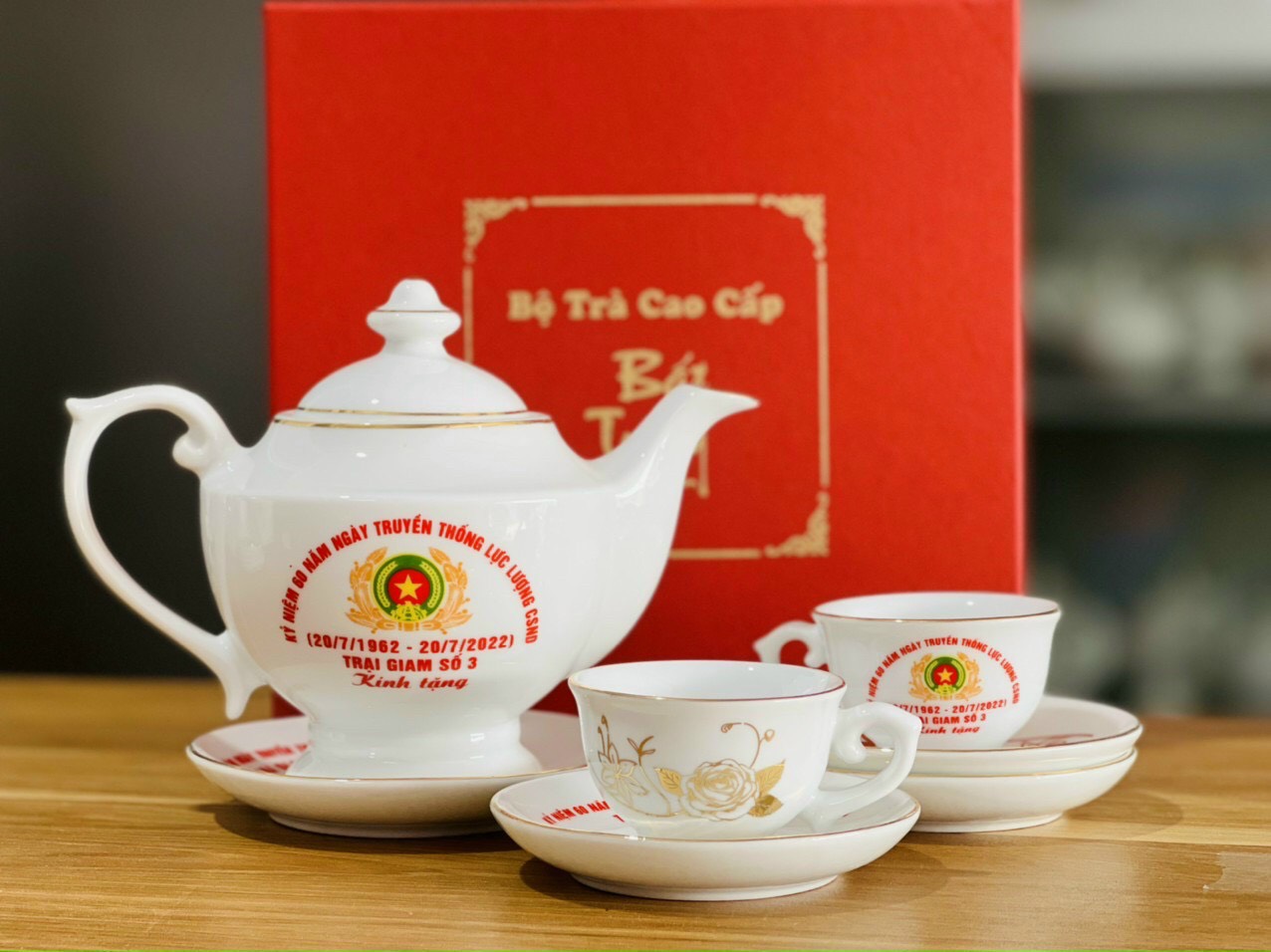 Cung cấp giải pháp quà tặng đại hội theo yêu cầu|Xưởng Quà Việt