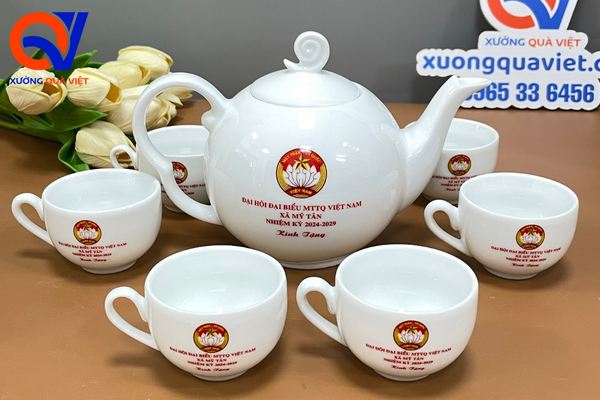 bộ ấm trà quà tặng đại hội công đoàn