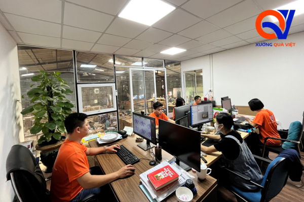 Văn phòng làm việc Xưởng Quà Việt