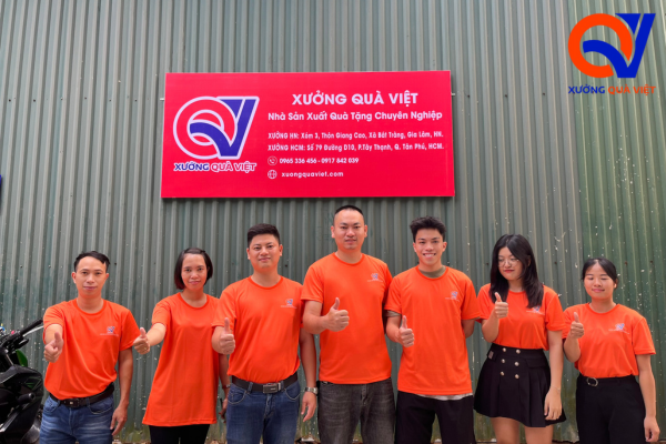 Xưởng Quà Việt Quà Tặng Đại Hội